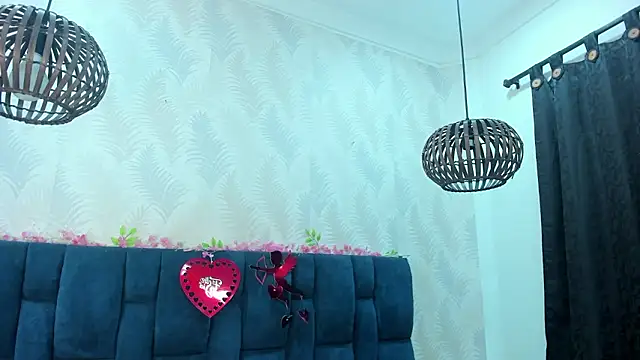 Melody Megann online show from February 15, 11:42 am