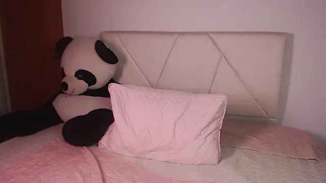 julz 03 online show from January 17, 7:38 am