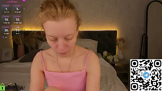 Michelle Blond online show from March 14, 9:43 am