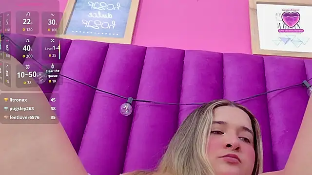 collegepawglovedaddy online show from November 25, 9:15 pm