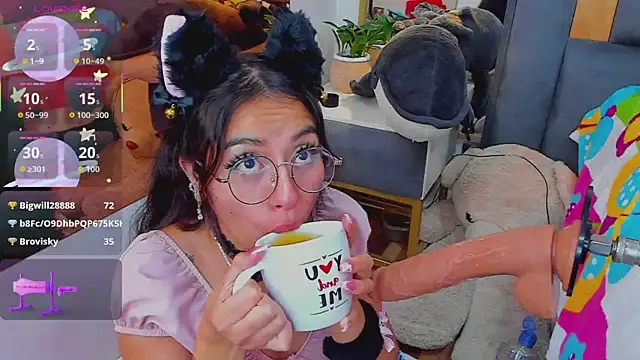 MadyJackson online show from October 16, 1:14 pm