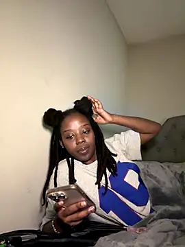 choclatepeaach online show from November 1, 3:05 pm