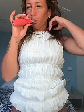 feetqueen96 online show from July 15, 4:33 pm