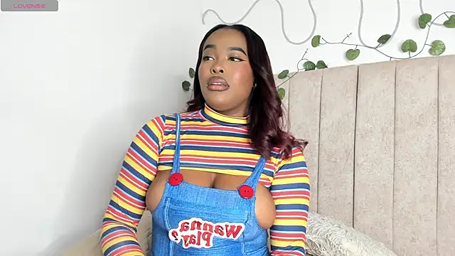 Kaseydelvey online show from March 24, 10:26 pm