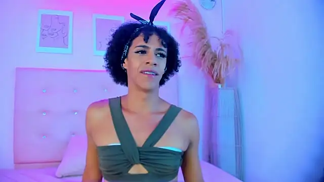 APRILL FOXX online show from October 6, 10:03 pm