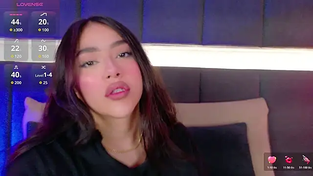 nicolle pierce online show from November 25, 3:03 pm