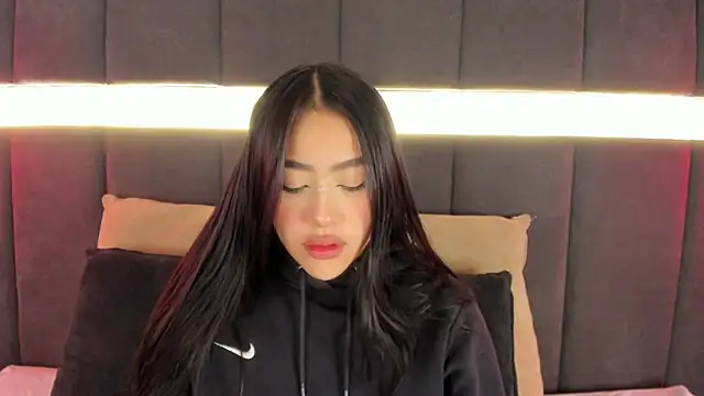 nicolle pierce online show from September 24, 12:37 pm