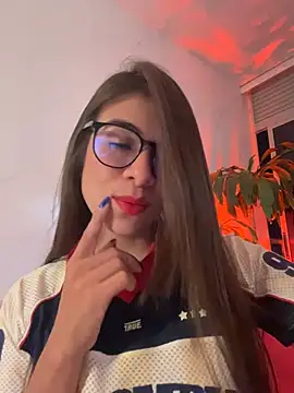 MariaIsabella8 online show from May 31, 2:06 am