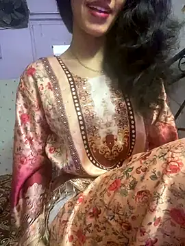 MaggieMasala online show from November 29, 5:28 pm