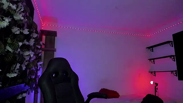 Heka Prudence online show from April 19, 4:01 am