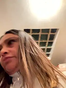 Keittly  online show from January 10, 1:10 am