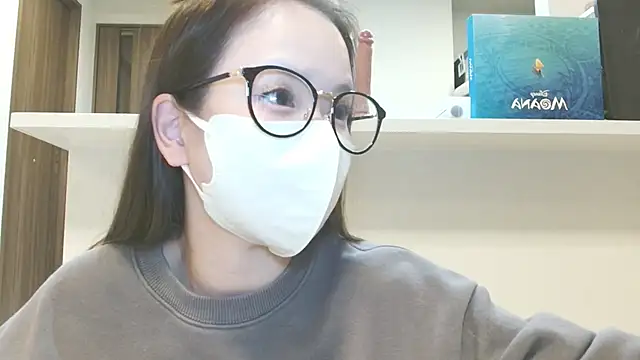  hina chan  online show from November 10, 1:50 pm