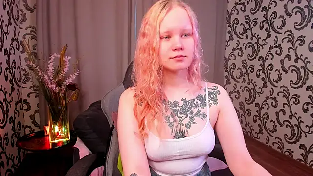 boostyboobs online show from October 1, 3:11 am