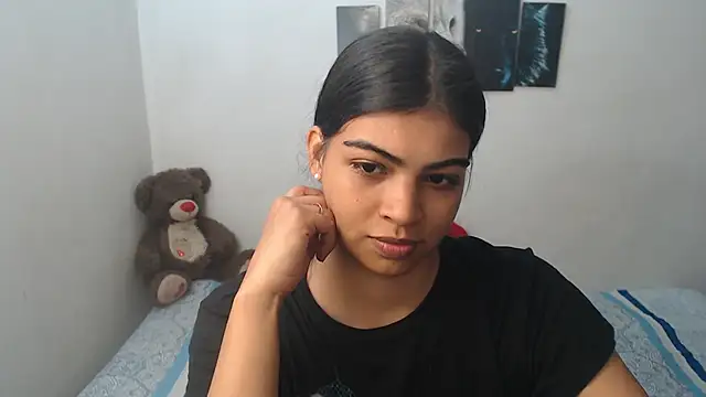 Pocahontas Princess  online show from March 24, 5:29 pm