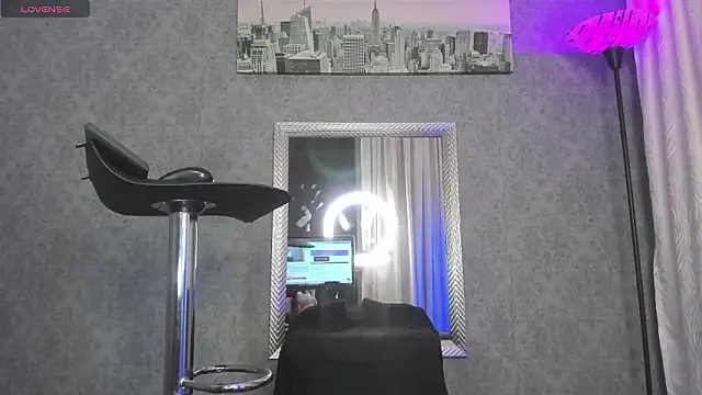  kitty wuichis online show from March 22, 8:42 am