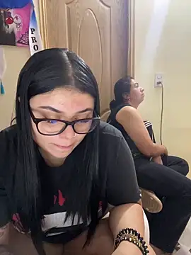 alissonfernandez  online show from December 17, 12:53 pm