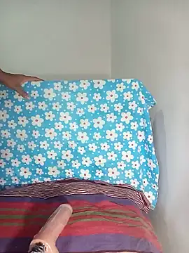 Aashixxx12 online show from June 2, 1:06 am