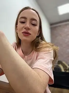  AngelMoon  online show from December 17, 4:16 am