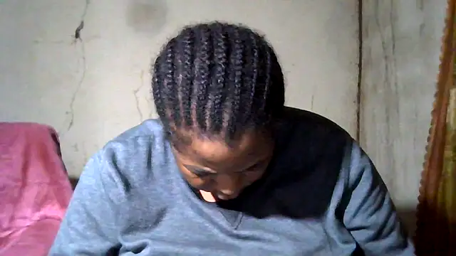 bustyboobs6 online show from September 19, 7:35 pm