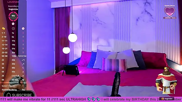 Sue Wolls online show from December 19, 4:32 pm