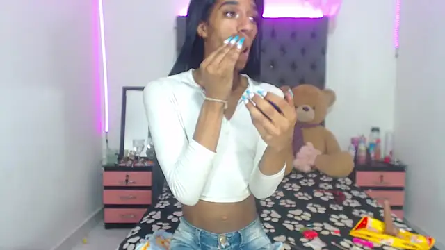 lucianadolll online show from September 29, 2:11 pm