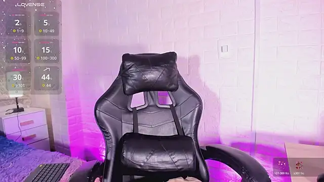 sweet kitty0110 online show from April 17, 10:01 pm