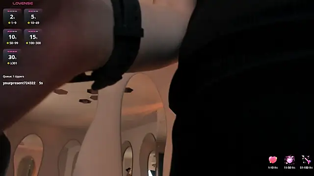 KaiaFerreira online show from September 28, 1:05 pm