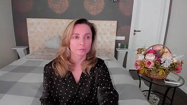 AllisonWilliams online show from March 29, 3:11 pm