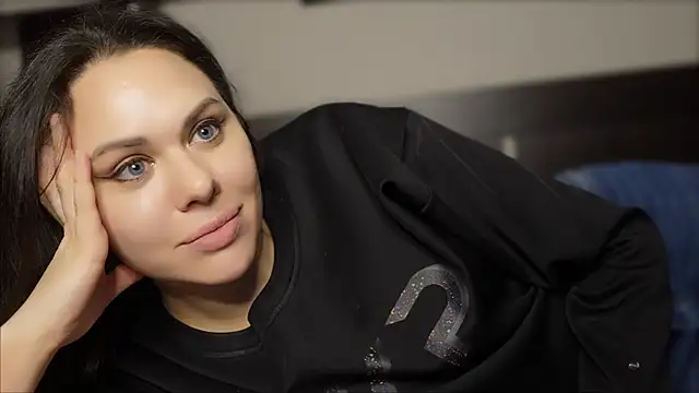 MollyCheiz online show from February 23, 10:53 pm