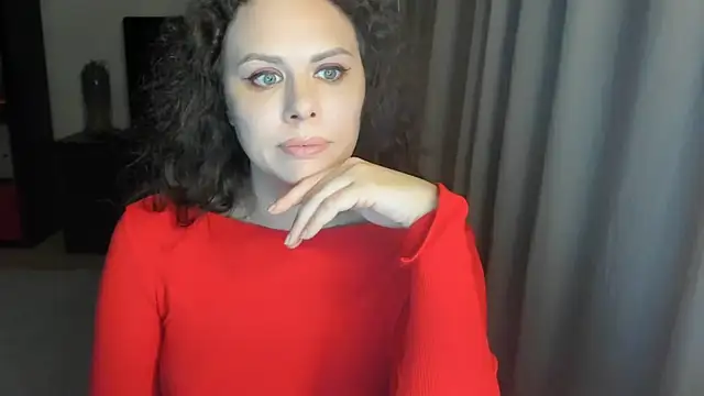 MollyCheiz online show from June 15, 8:42 pm