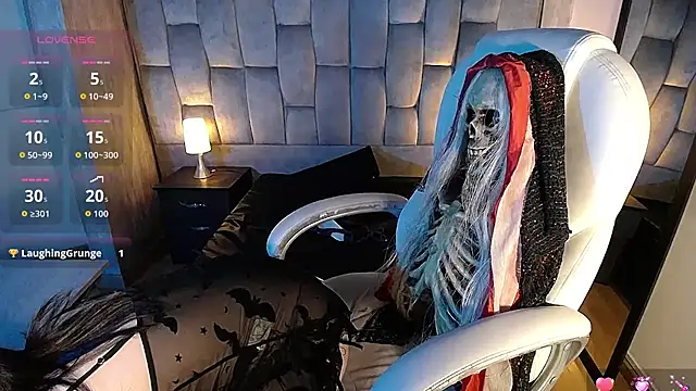 honney dark online show from October 15, 4:59 am