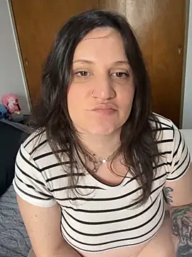 Macadiez10 online show from June 2, 2:40 pm