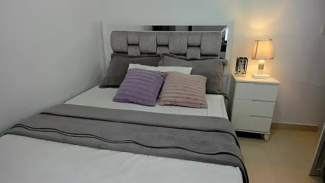 Camilaa bueno online show from April 11, 10:46 pm