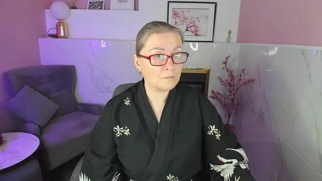 AlexandraKind online show from November 24, 8:33 pm