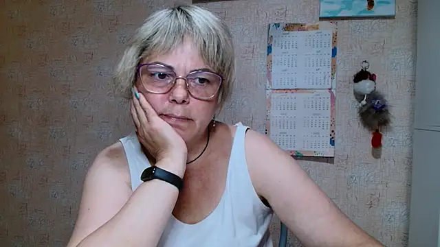 sweetsunset11 online show from September 14, 3:32 pm