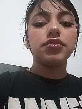 Naomy veracruz  online show from December 20, 12:09 pm