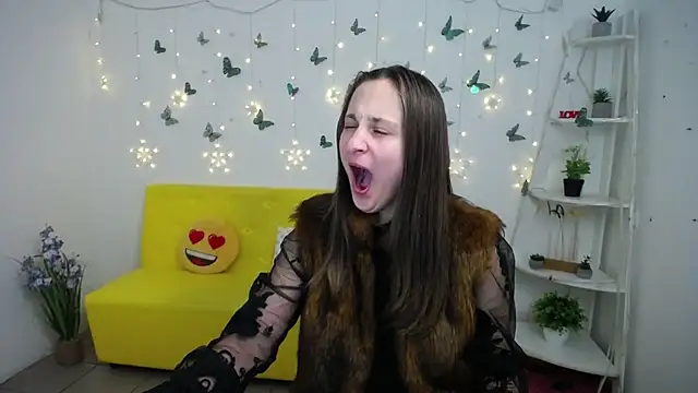 MichelLeee online show from February 23, 12:48 pm