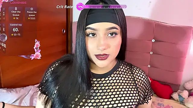 male couper online show from January 13, 9:30 pm