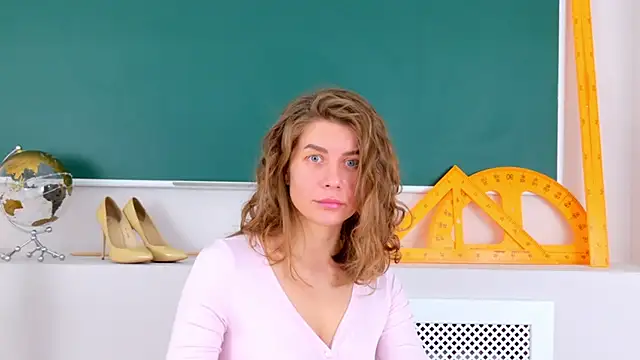 VikkiStorm online show from October 23, 3:34 am