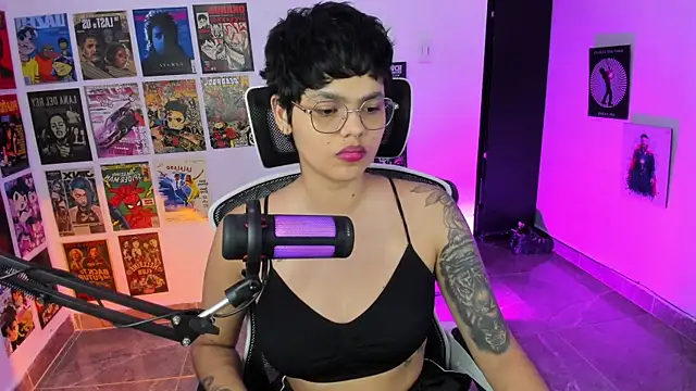 gooddess isis online show from December 18, 7:24 am