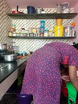 Tamil Shalini Lustyy online show from October 12, 6:27 am