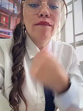 LIZ-06  online show from November 7, 2:22 pm