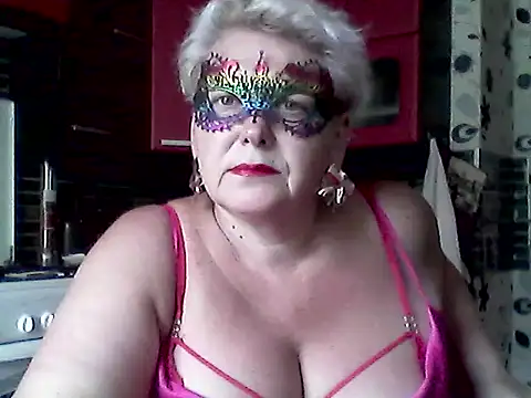 Lisa Suzie online show from June 11, 10:23 am