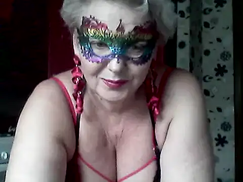 Lisa Suzie online show from October 8, 9:57 am