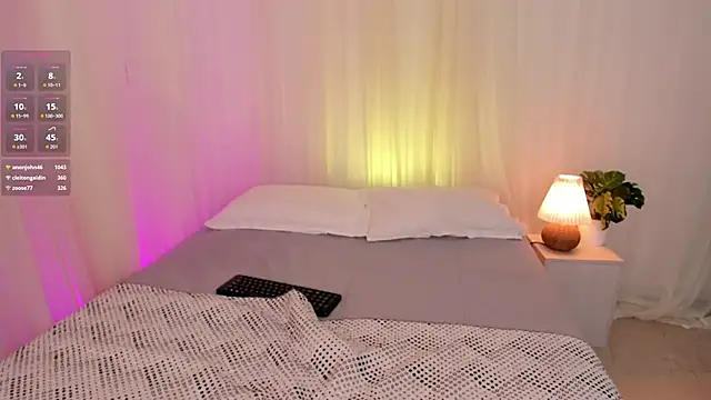 Lia Sweett  online show from September 23, 4:05 pm