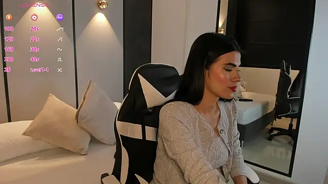 stephanya  online show from October 16, 8:11 pm