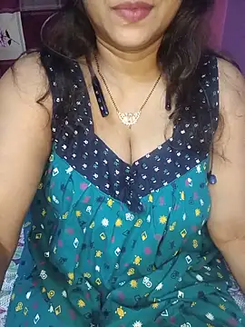 Sexy Mona Bhabhi online show from June 10, 6:39 pm