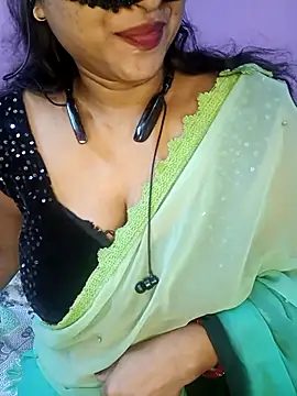 Sexy Mona Bhabhi online show from December 22, 6:11 pm