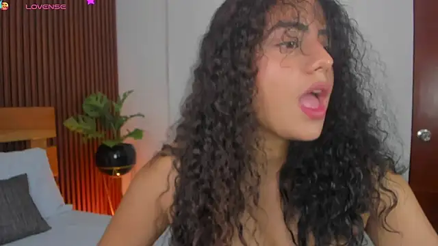 yaya23x online show from October 17, 2:31 pm