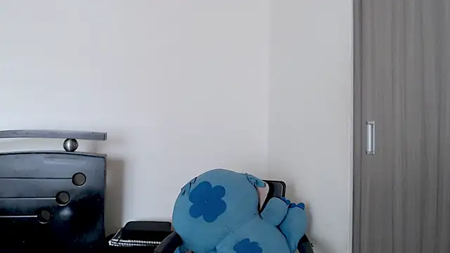 naugthyshanoon online show from October 3, 9:20 pm